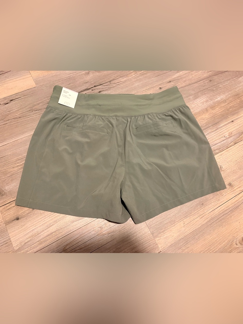 CALIA mid rise TrueLight shorts 4” inseam large new with tags